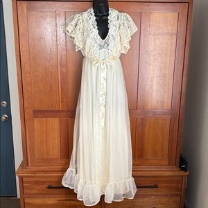 Vintage Tosca Lingeria Dress with Robe Two Piece Set